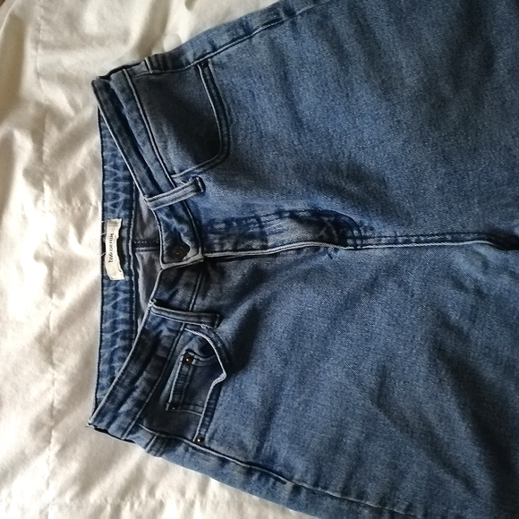 Comfy mom jeans - Picture 2 of 2